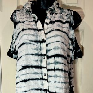 Rock & Republic open shoulder blouse small NWT C118